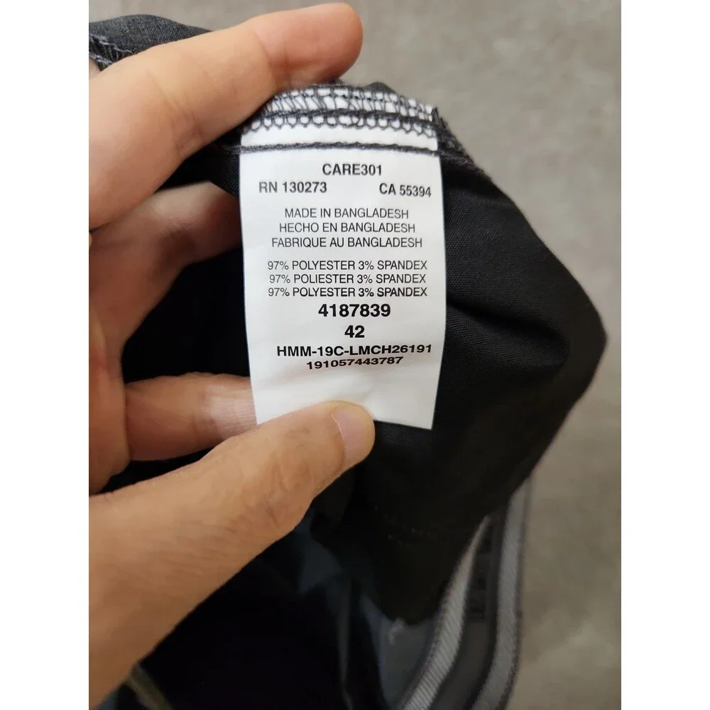 Lee Extreme Comfort Tech Cargo Shorts Mens 42 Gray Lightweight Stretch NEW
